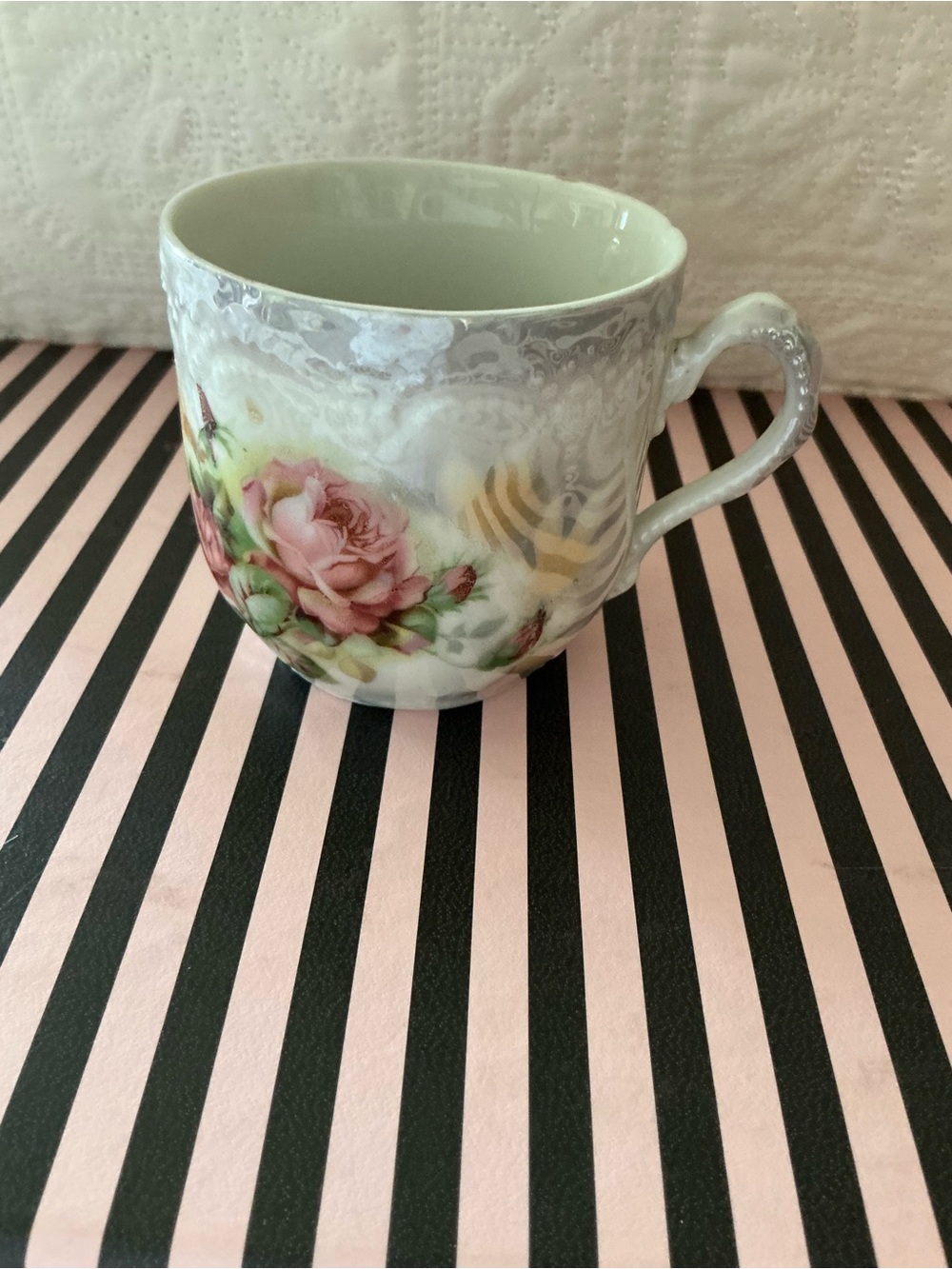 Vintage ceramics all mug with roses